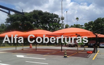 coberturas de sombrite instaladas hiper mercado Presunic Rio de Janeiro - RJ